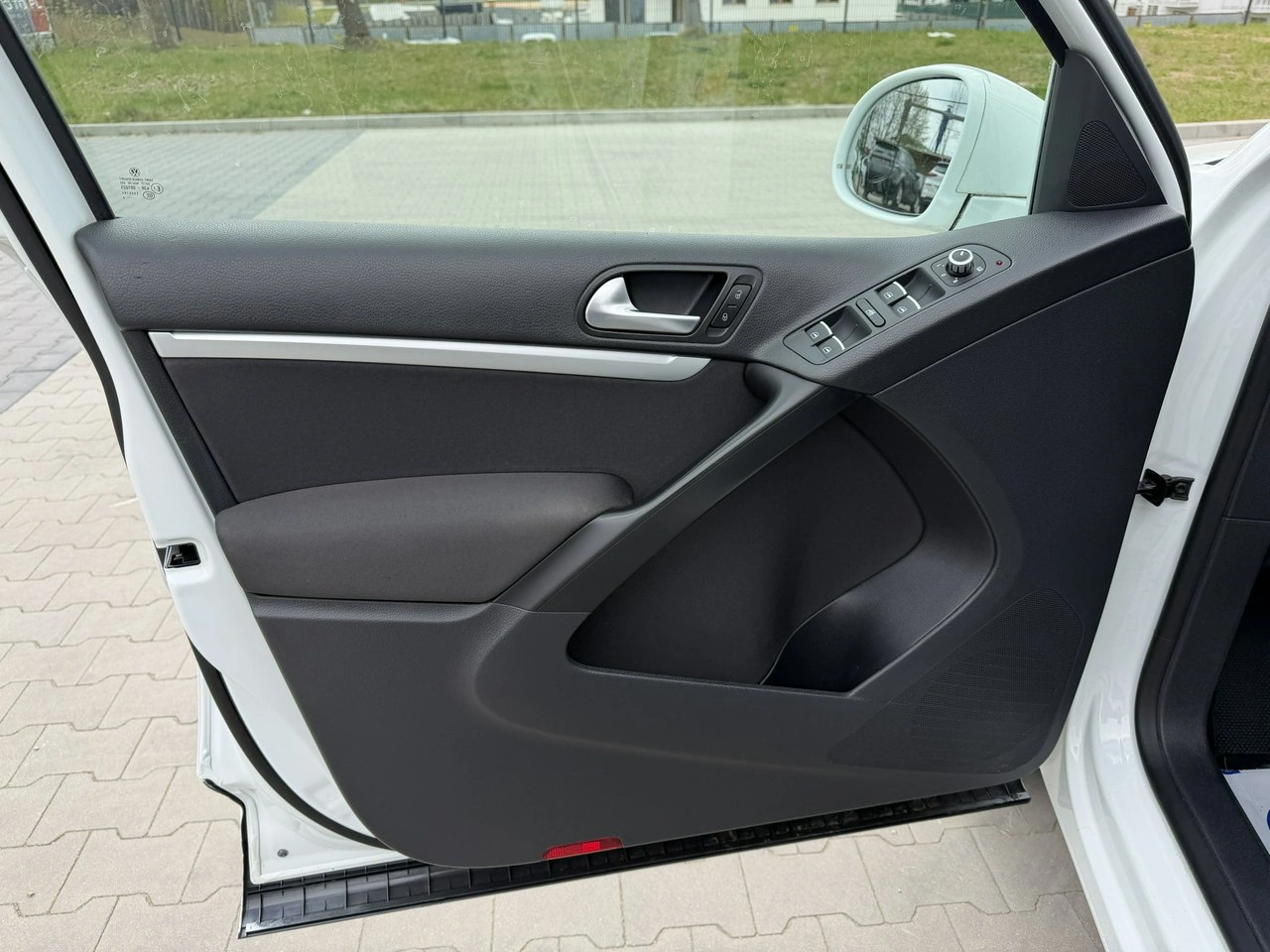 Volkswagen Tiguan - Zdjęcie 16