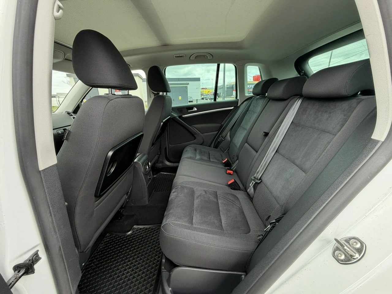 Volkswagen Tiguan - Zdjęcie 31