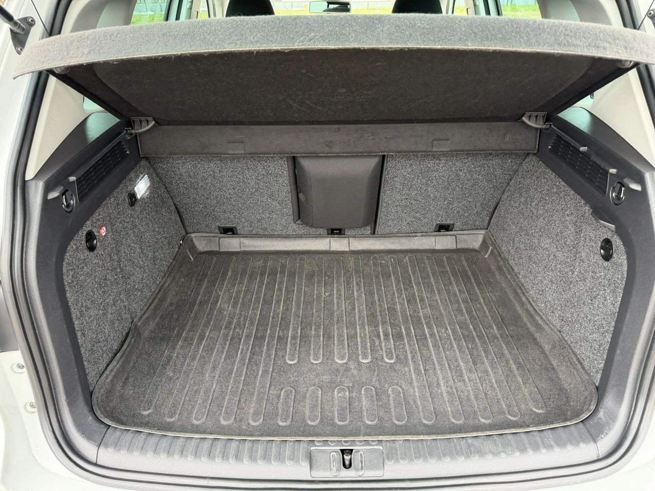 Volkswagen Tiguan - Zdjęcie 38