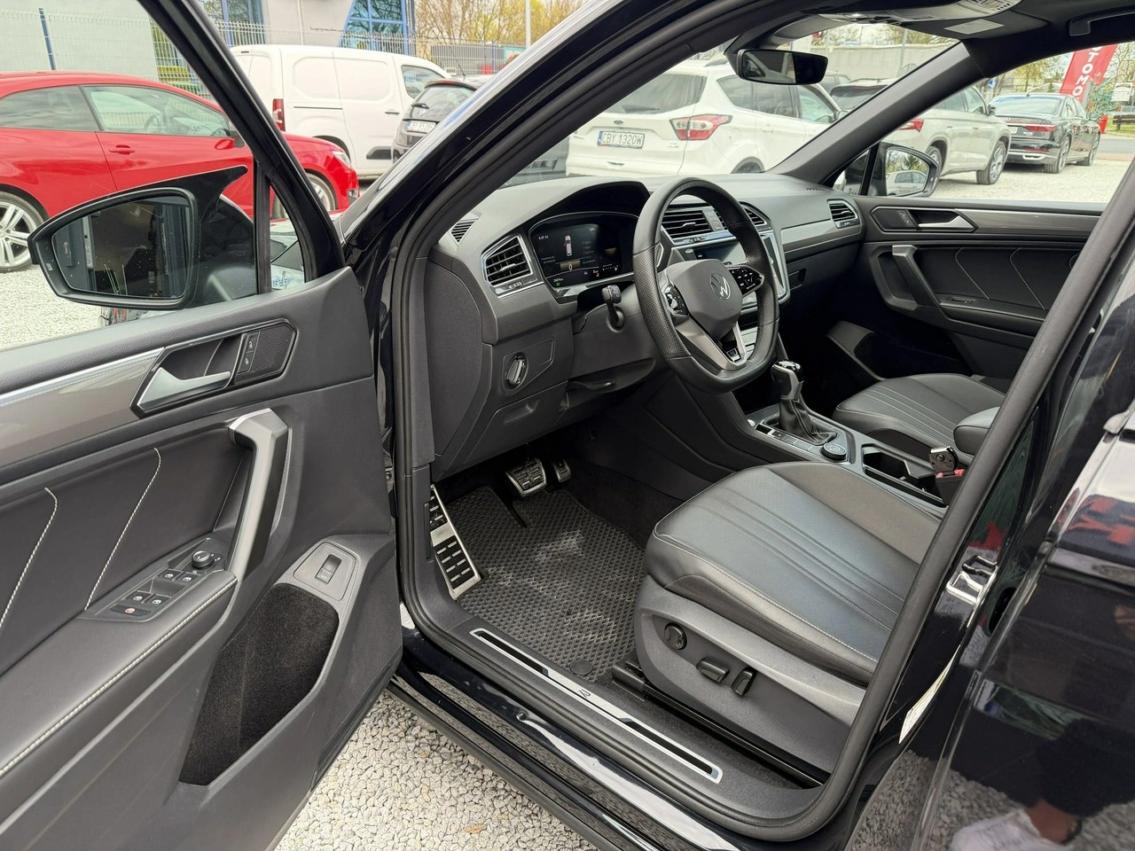 Volkswagen Tiguan Allspace - Zdjęcie 9