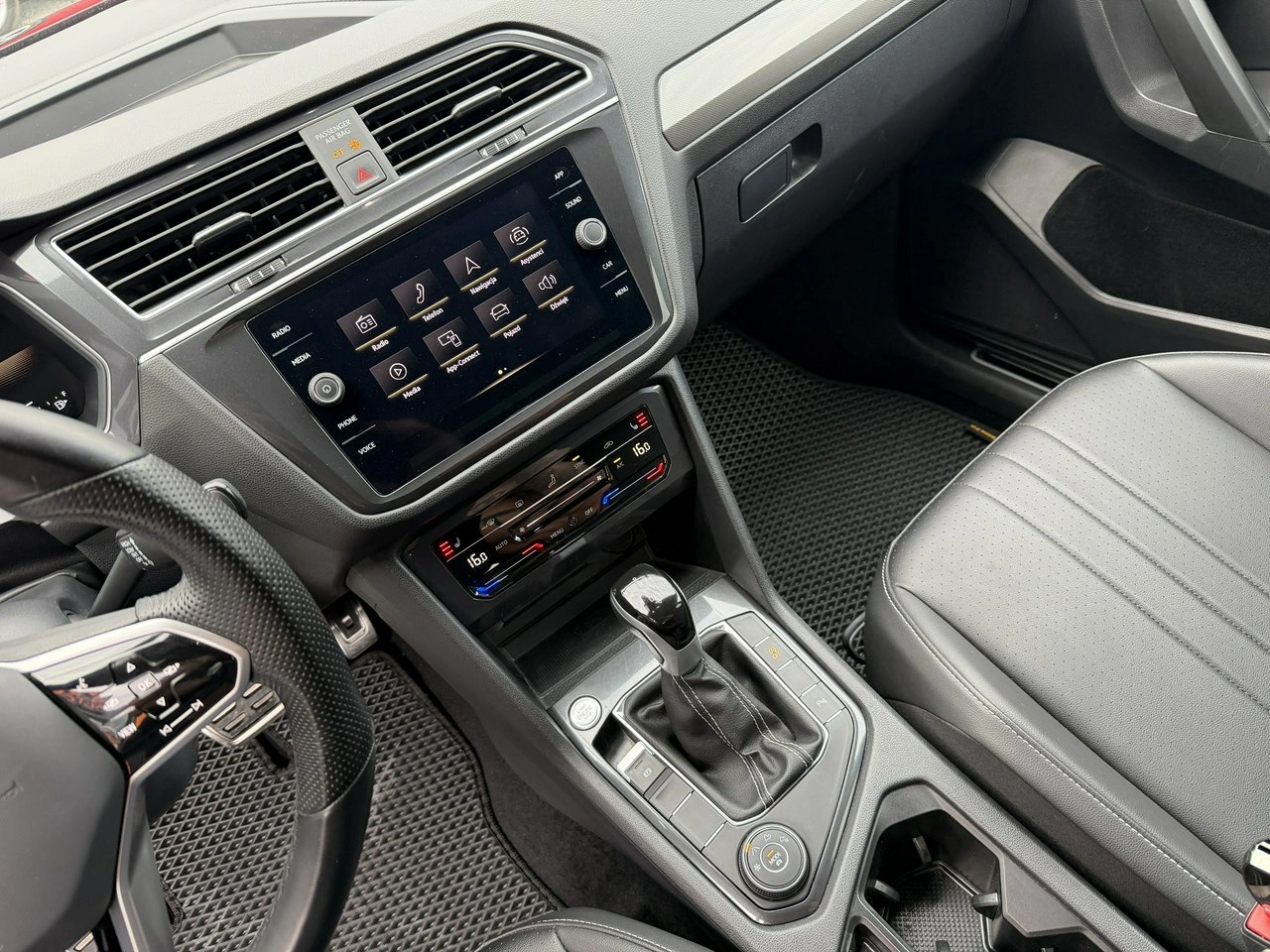 Volkswagen Tiguan Allspace - Zdjęcie 19