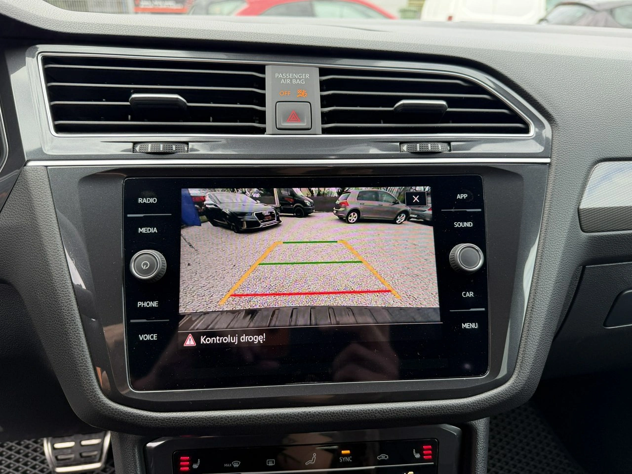 Volkswagen Tiguan Allspace - Zdjęcie 21