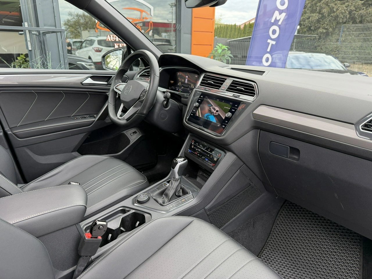 Volkswagen Tiguan Allspace - Zdjęcie 27