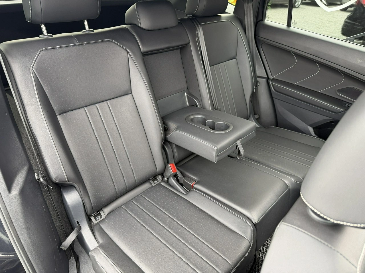 Volkswagen Tiguan Allspace - Zdjęcie 31