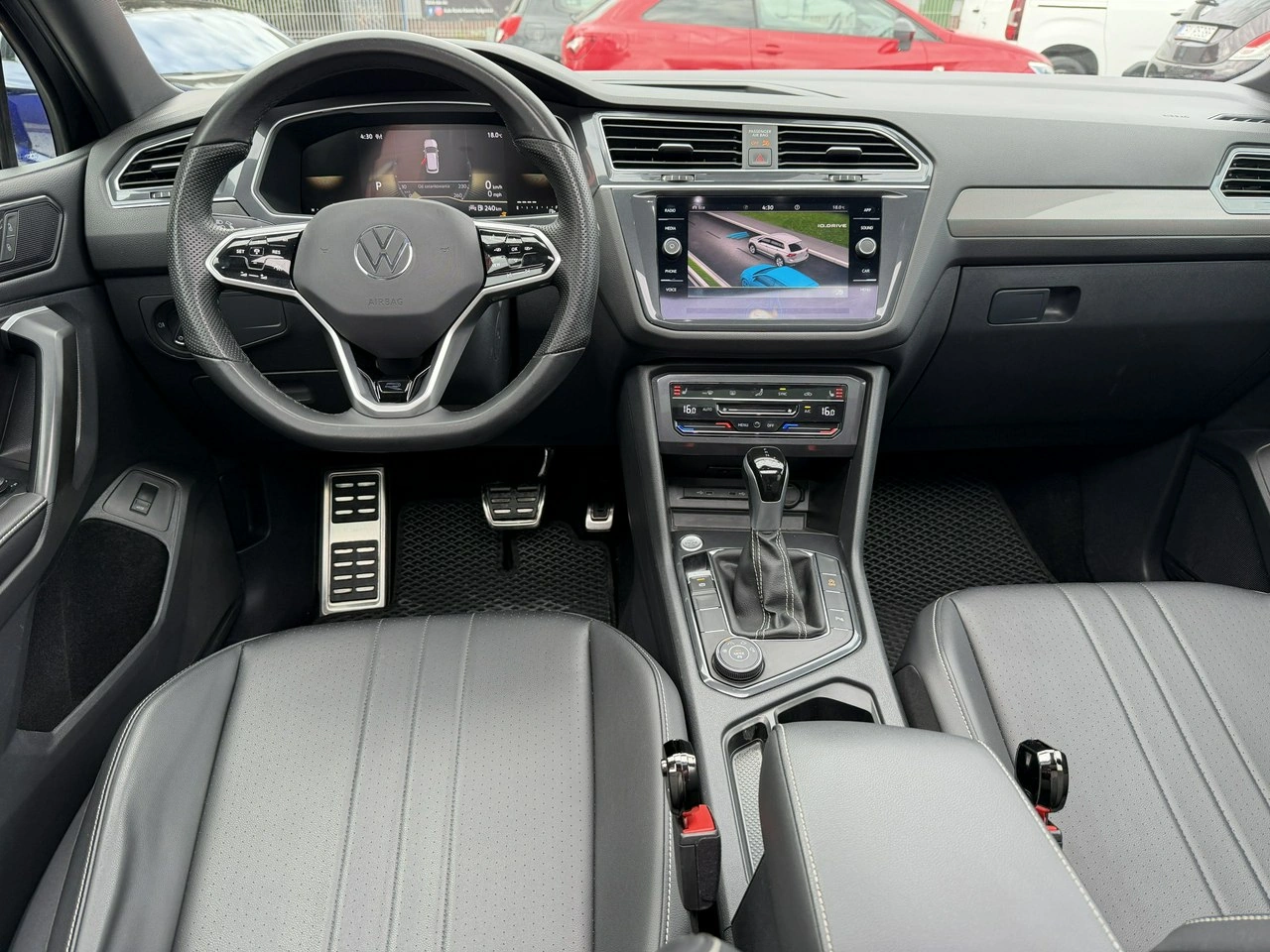 Volkswagen Tiguan Allspace - Zdjęcie 33