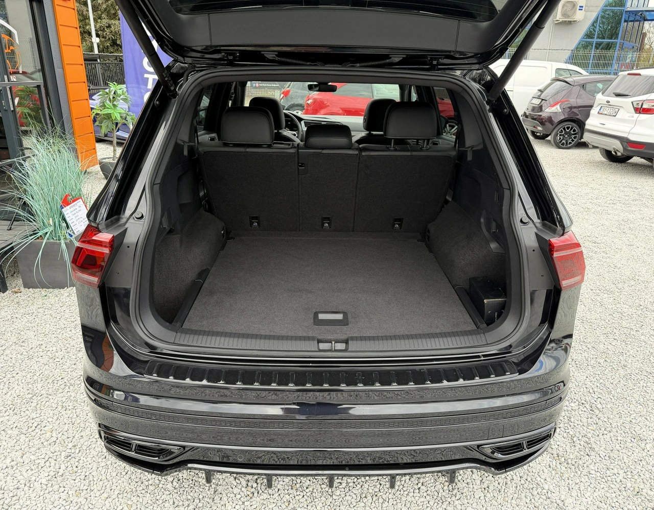 Volkswagen Tiguan Allspace - Zdjęcie 34