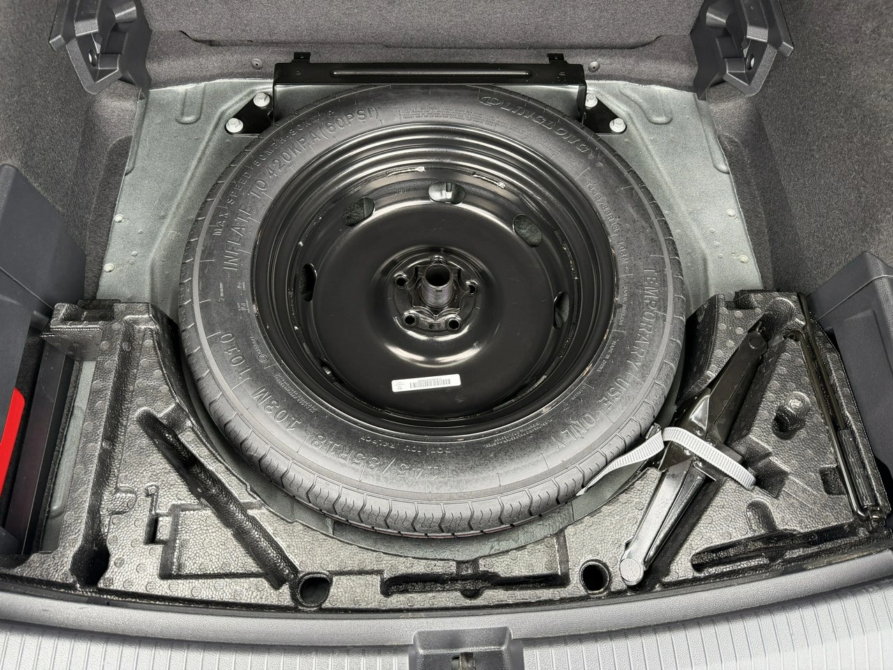 Volkswagen Tiguan Allspace - Zdjęcie 35