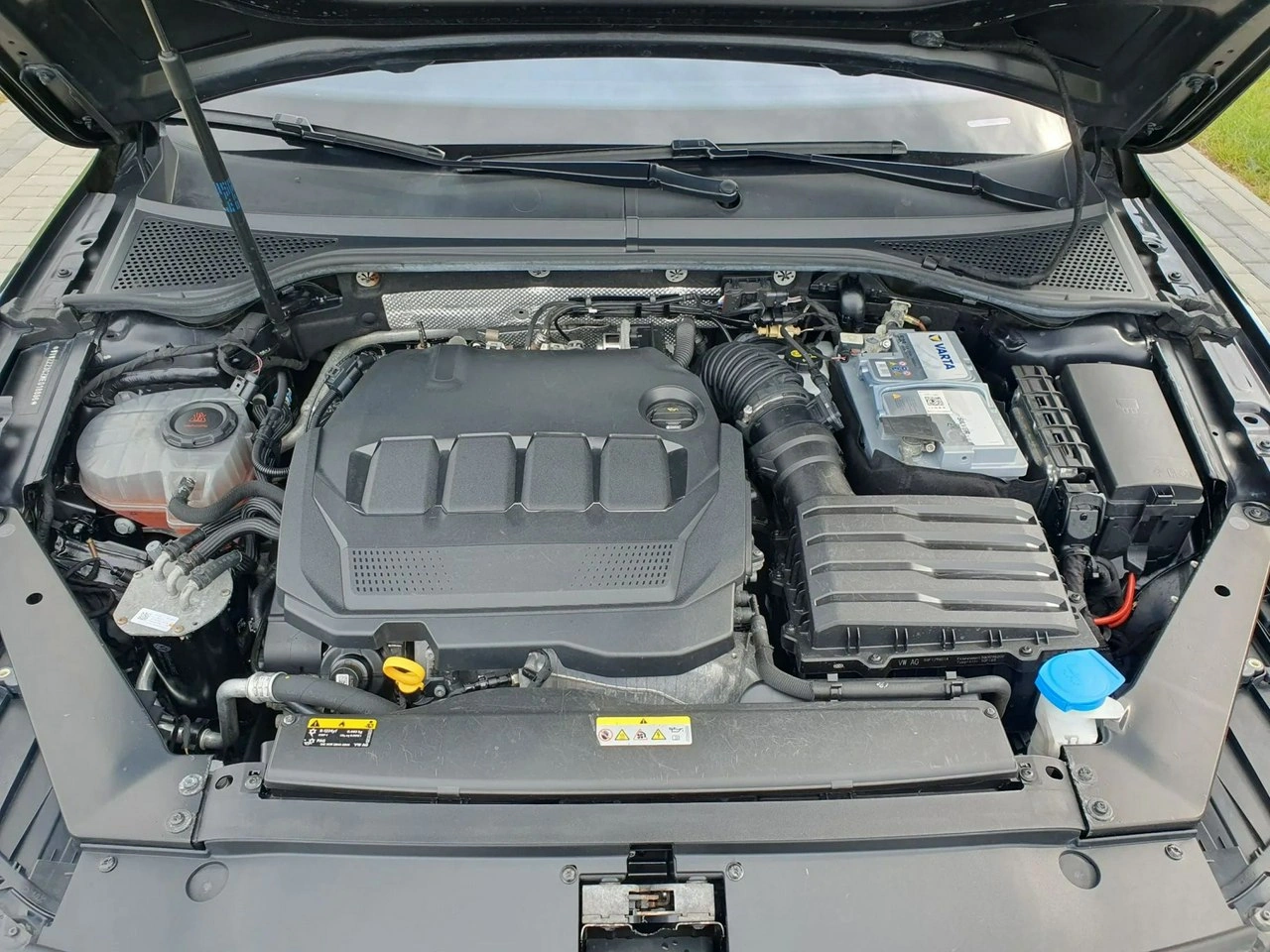 Volkswagen Passat - Zdjęcie 15