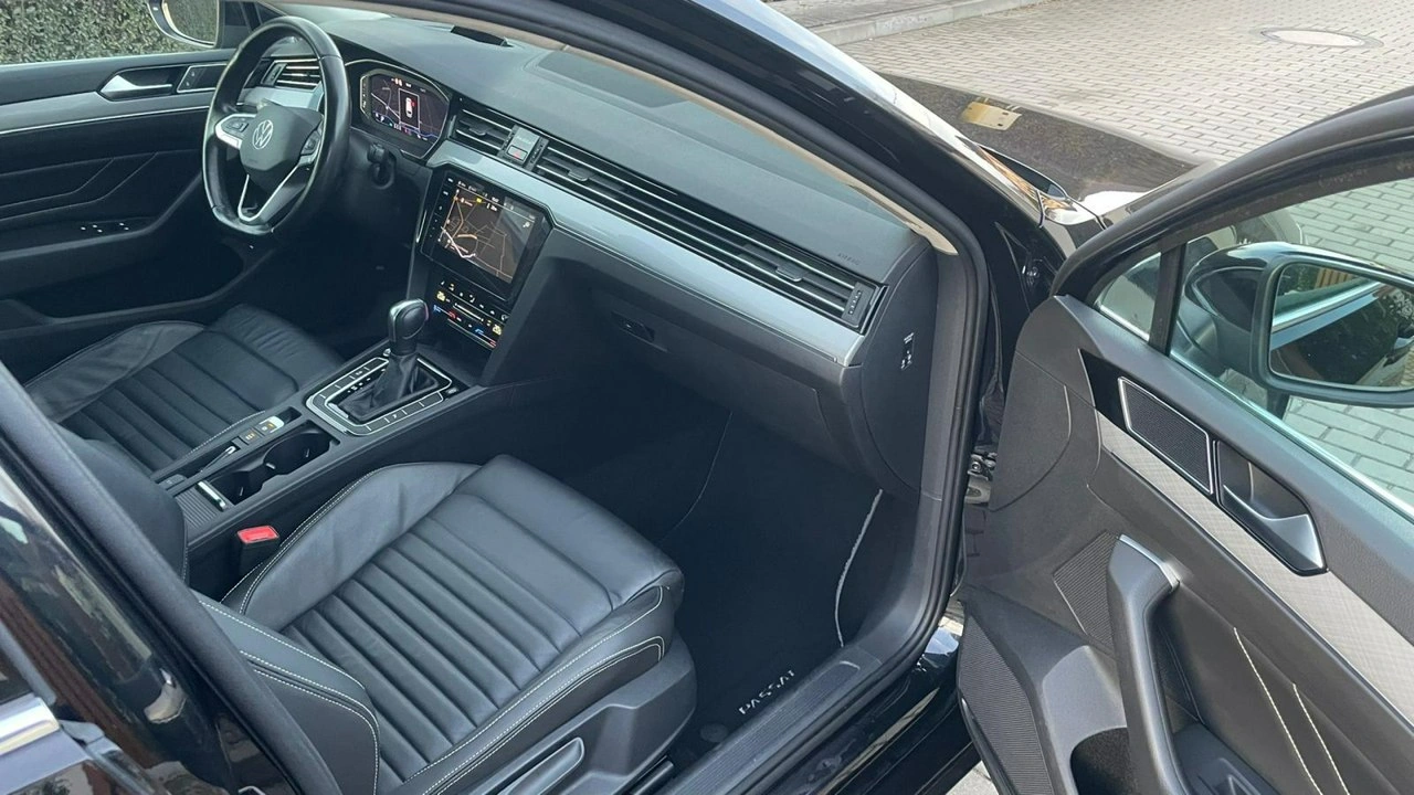 Volkswagen Passat - Zdjęcie 16