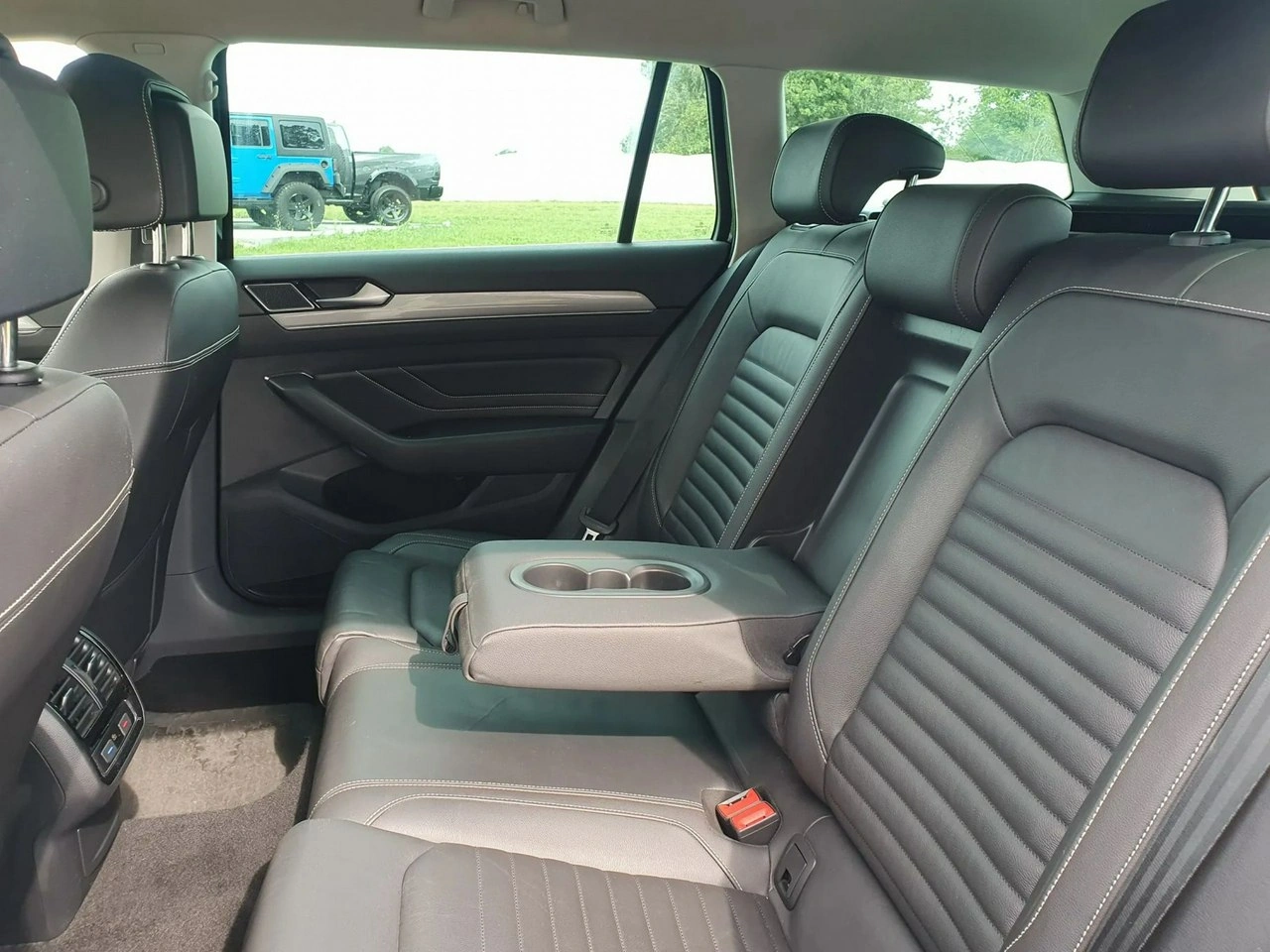 Volkswagen Passat - Zdjęcie 19