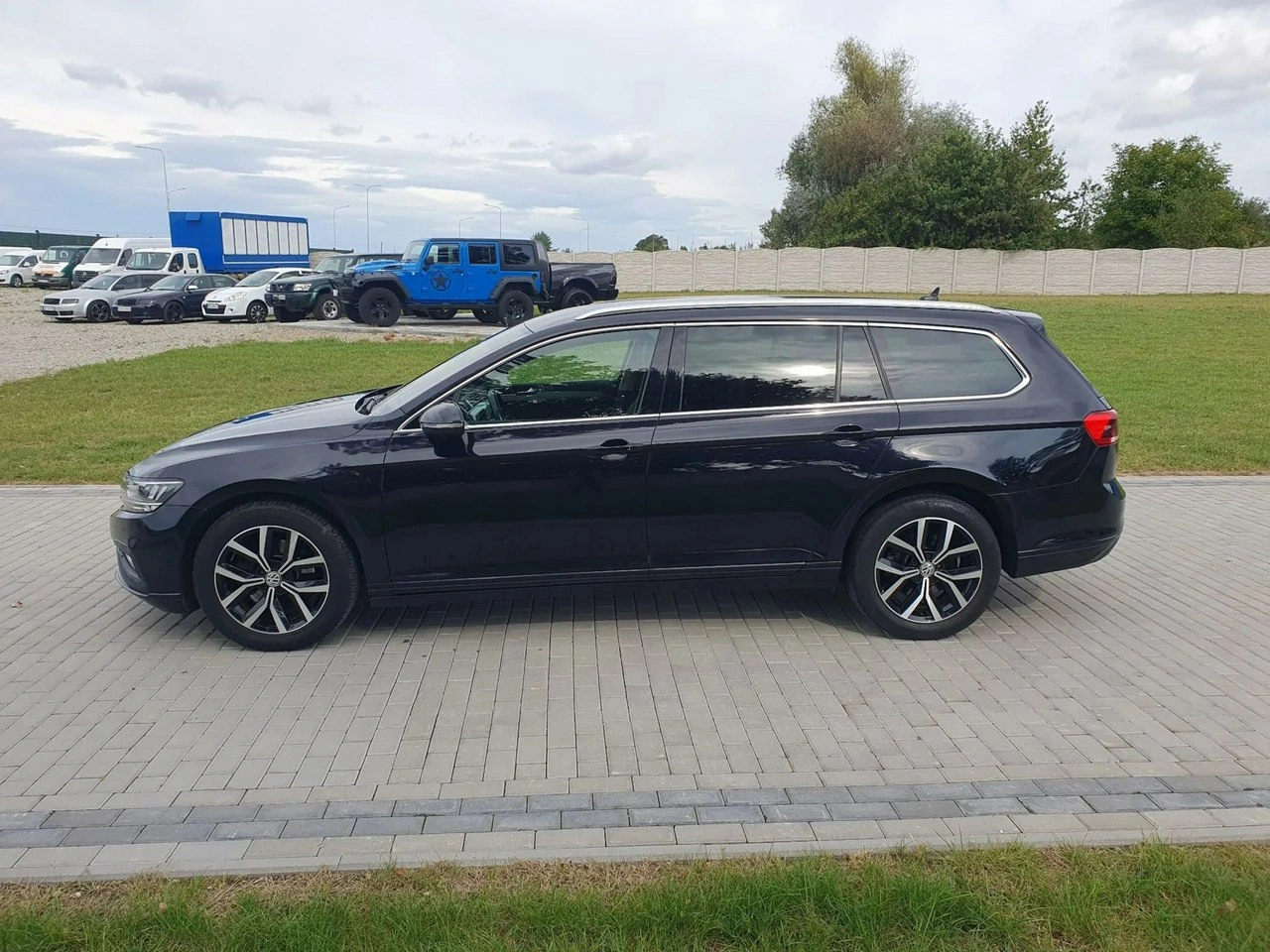 Volkswagen Passat - Zdjęcie 2