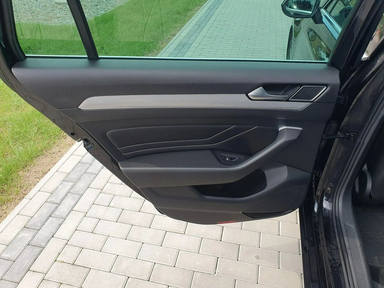 Volkswagen Passat - Zdjęcie 20