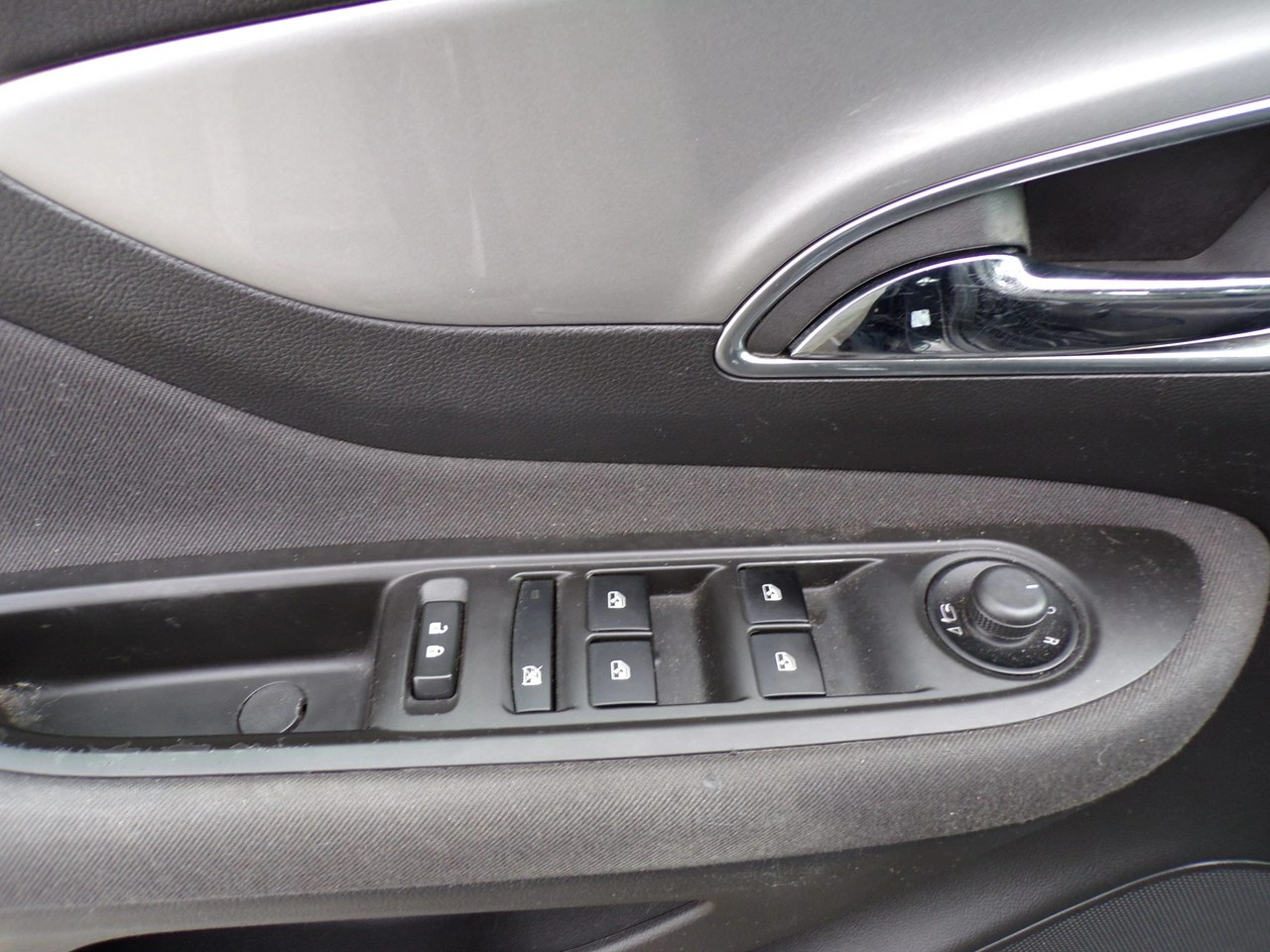 Opel Mokka - Zdjęcie 20