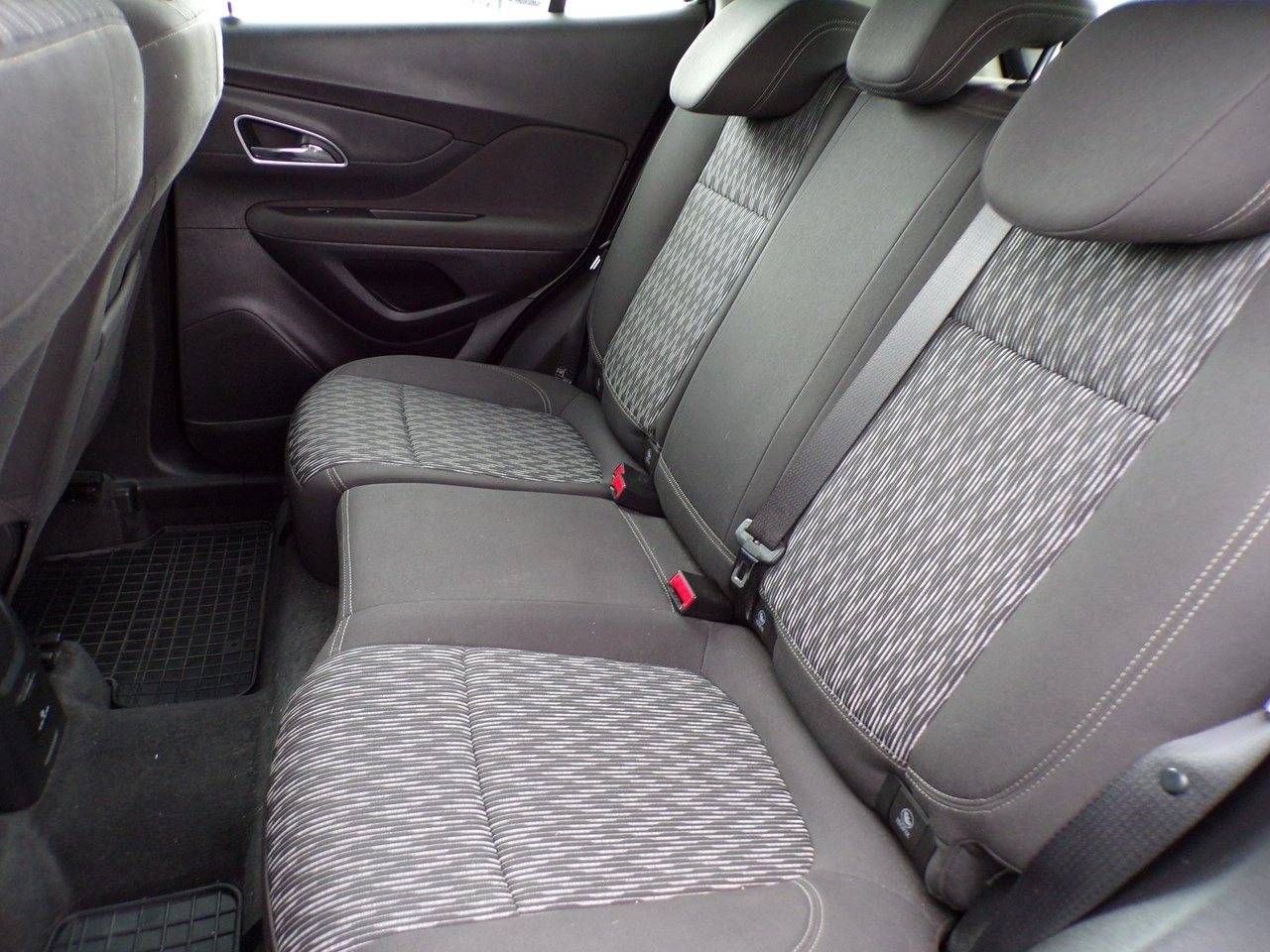 Opel Mokka - Zdjęcie 23