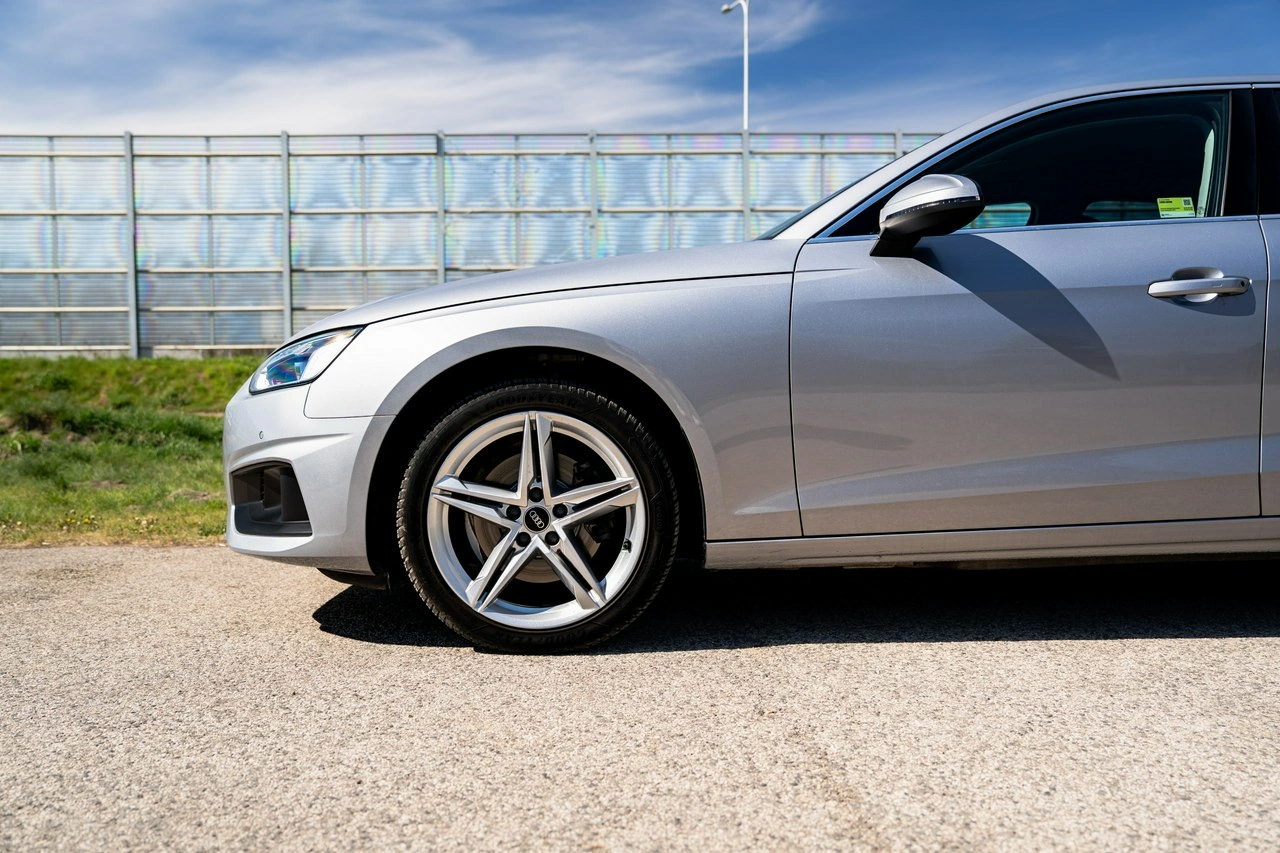 Audi A4 - Zdjęcie 10
