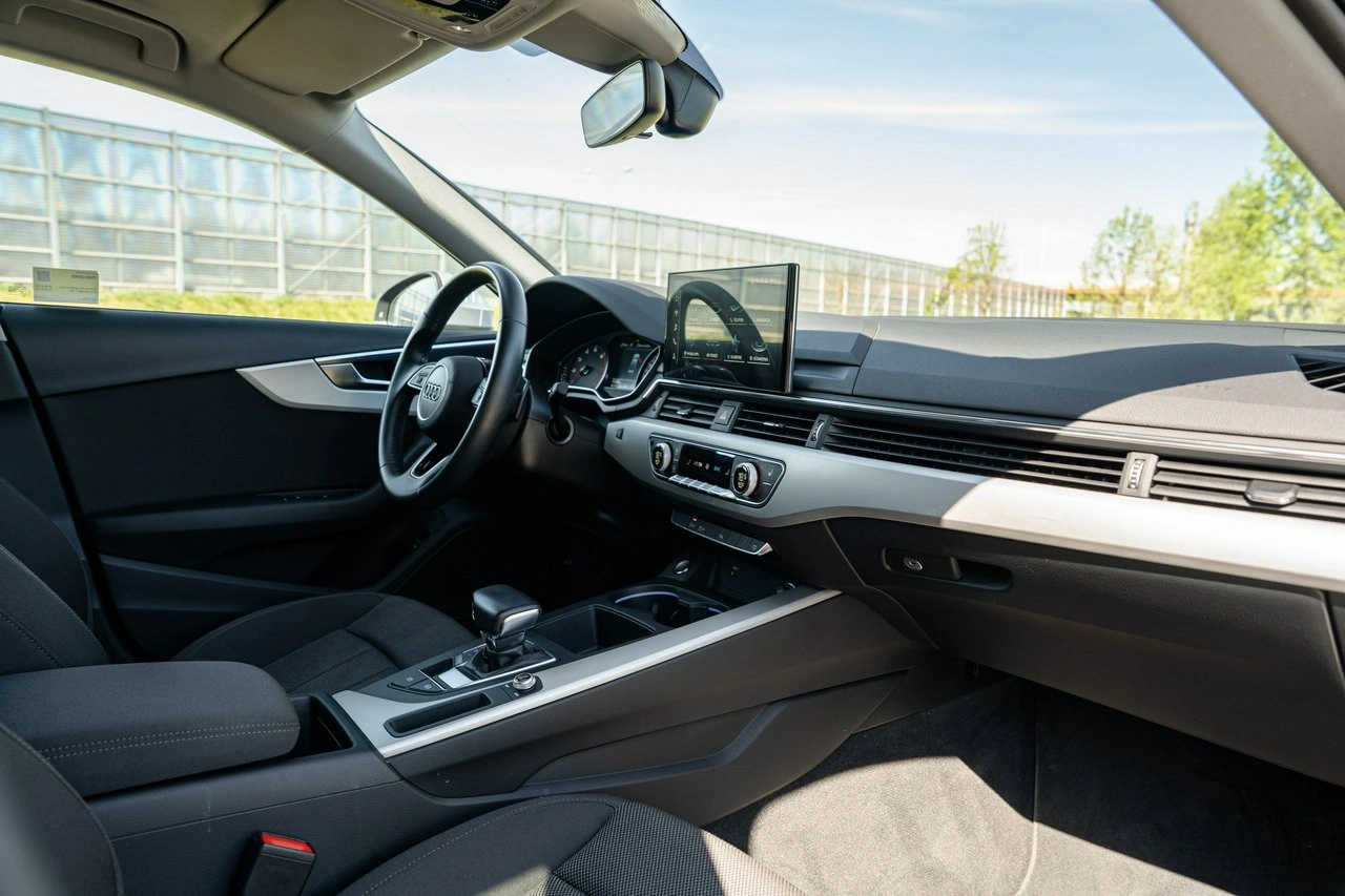 Audi A4 - Zdjęcie 17