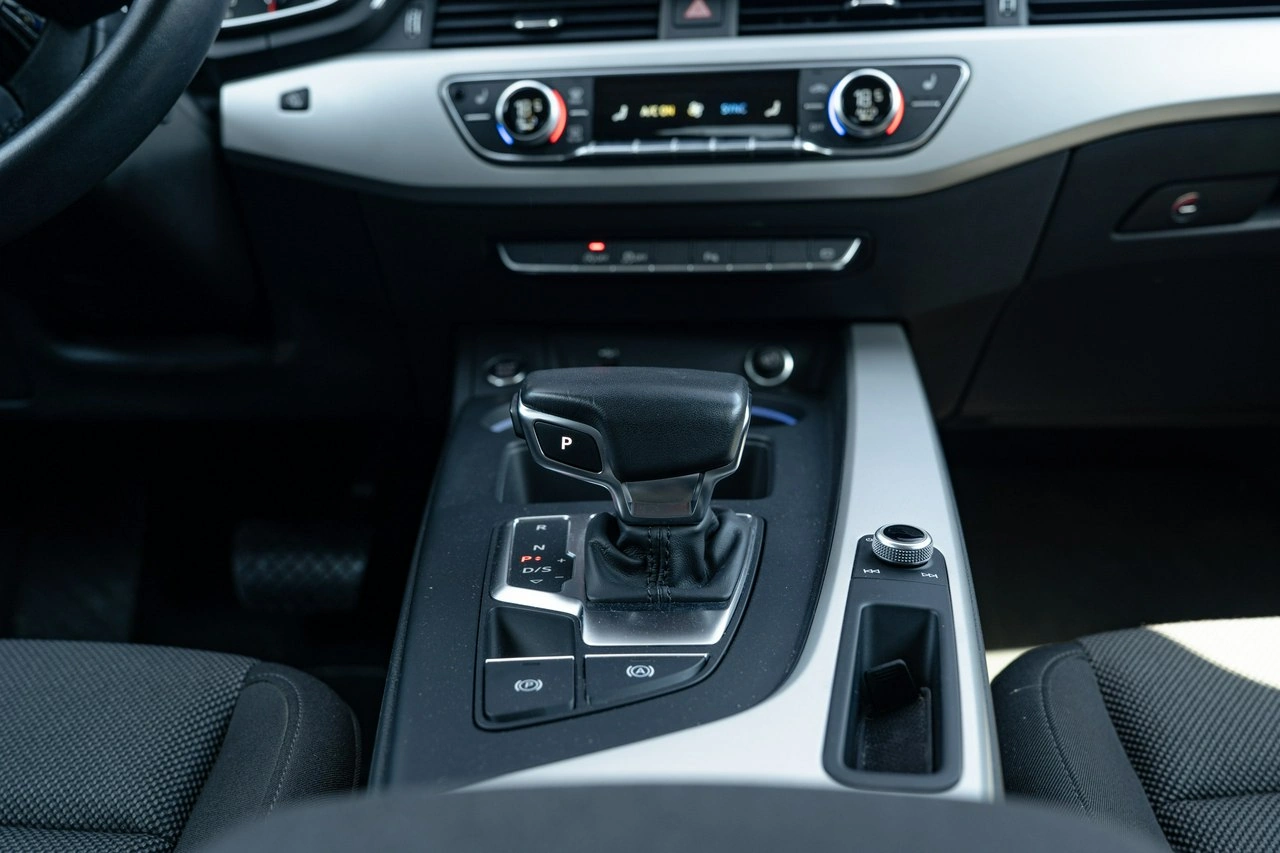 Audi A4 - Zdjęcie 19