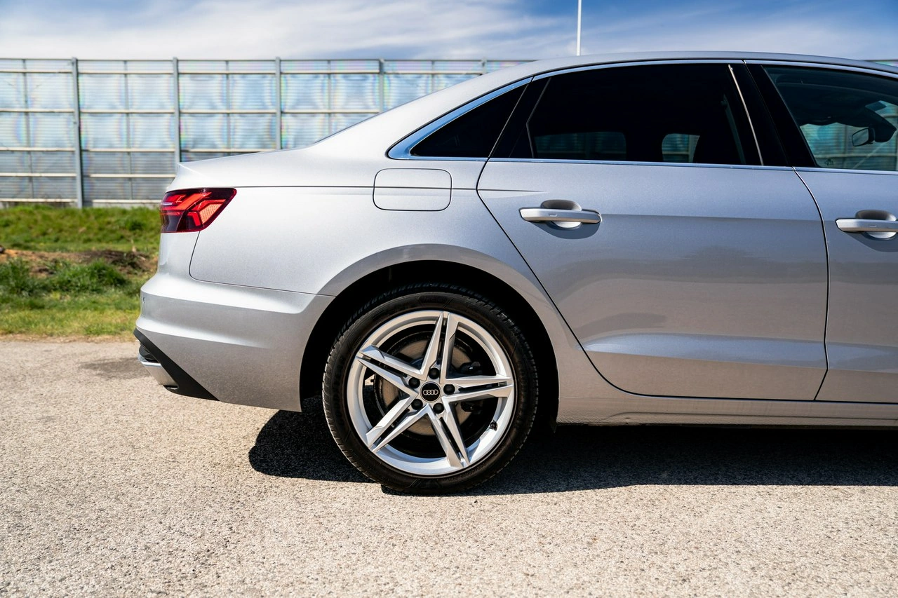 Audi A4 - Zdjęcie 6