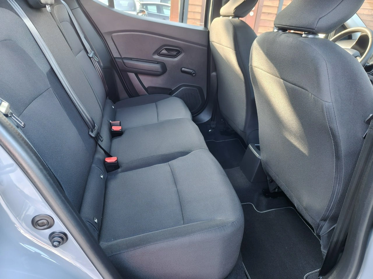 Dacia Sandero - Zdjęcie 22