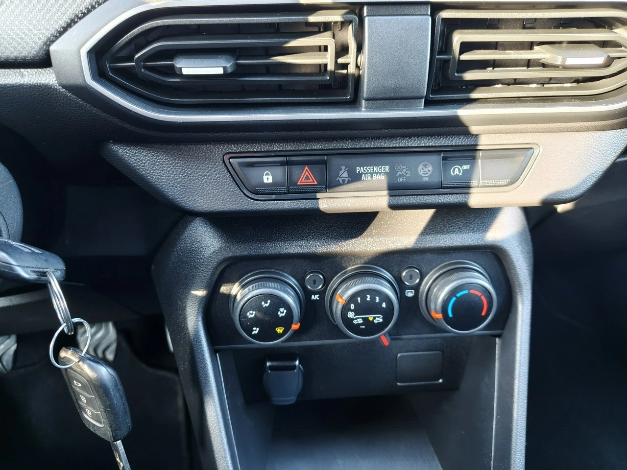 Dacia Sandero - Zdjęcie 10