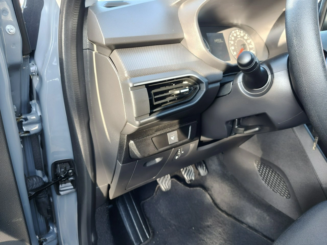 Dacia Sandero - Zdjęcie 14