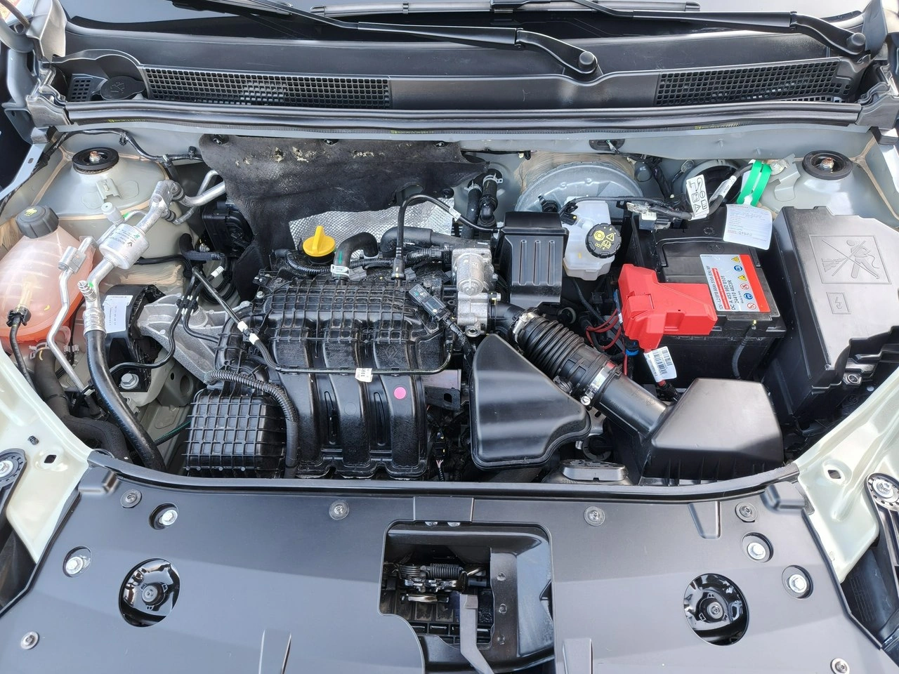 Dacia Sandero - Zdjęcie 28