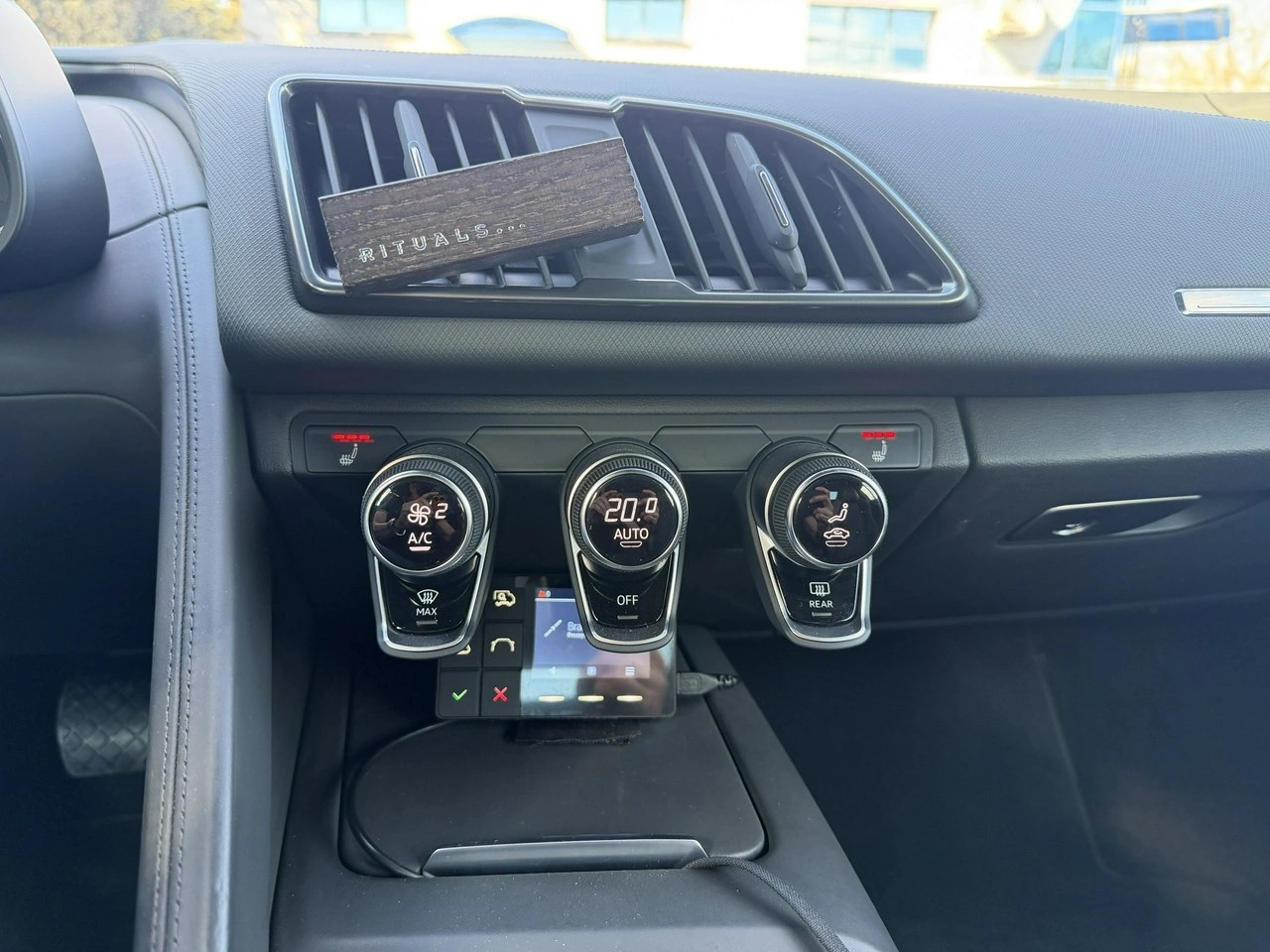 Audi R8 - Zdjęcie 28