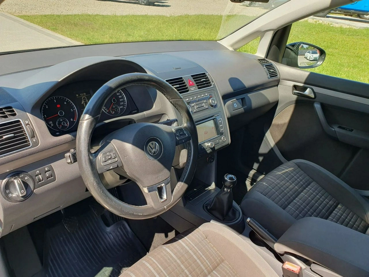 Volkswagen Touran - Zdjęcie 16