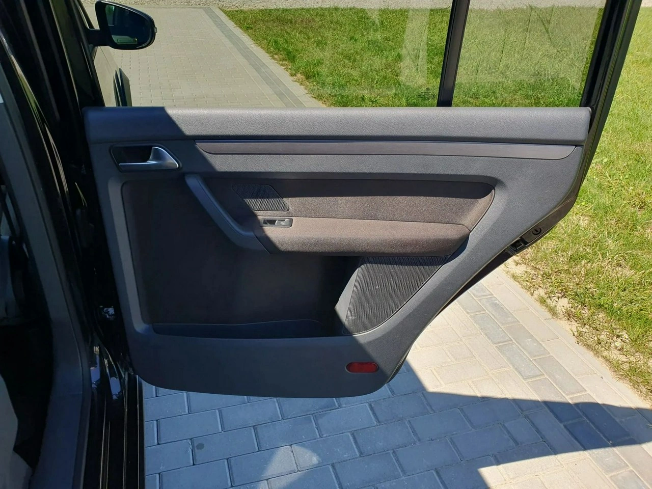 Volkswagen Touran - Zdjęcie 25