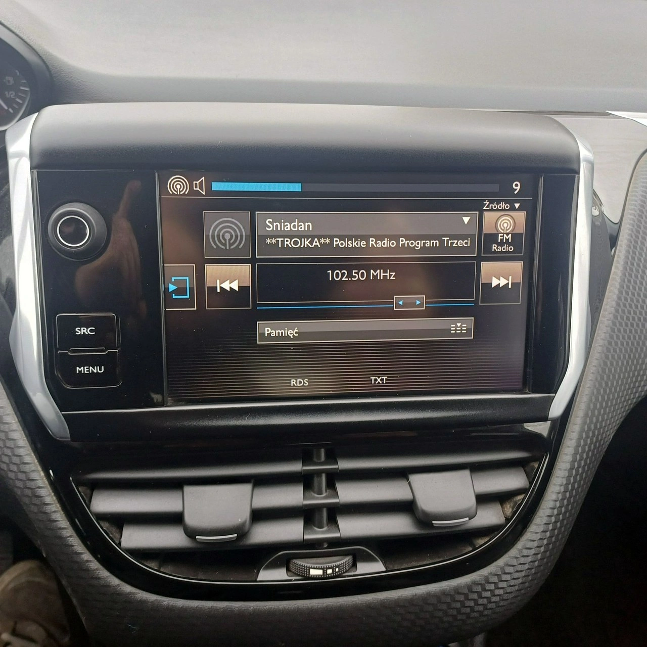 Peugeot 2008 - Zdjęcie 12