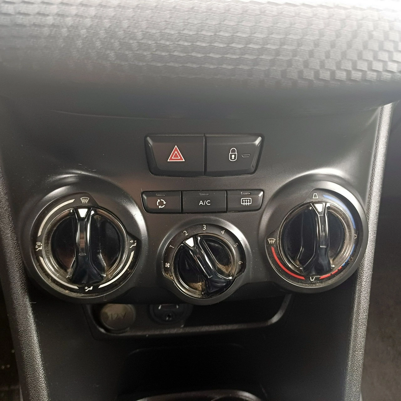 Peugeot 2008 - Zdjęcie 15