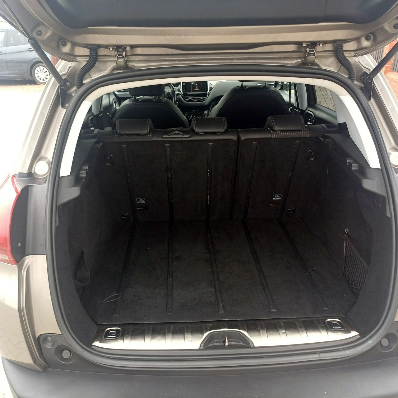 Peugeot 2008 - Zdjęcie 19