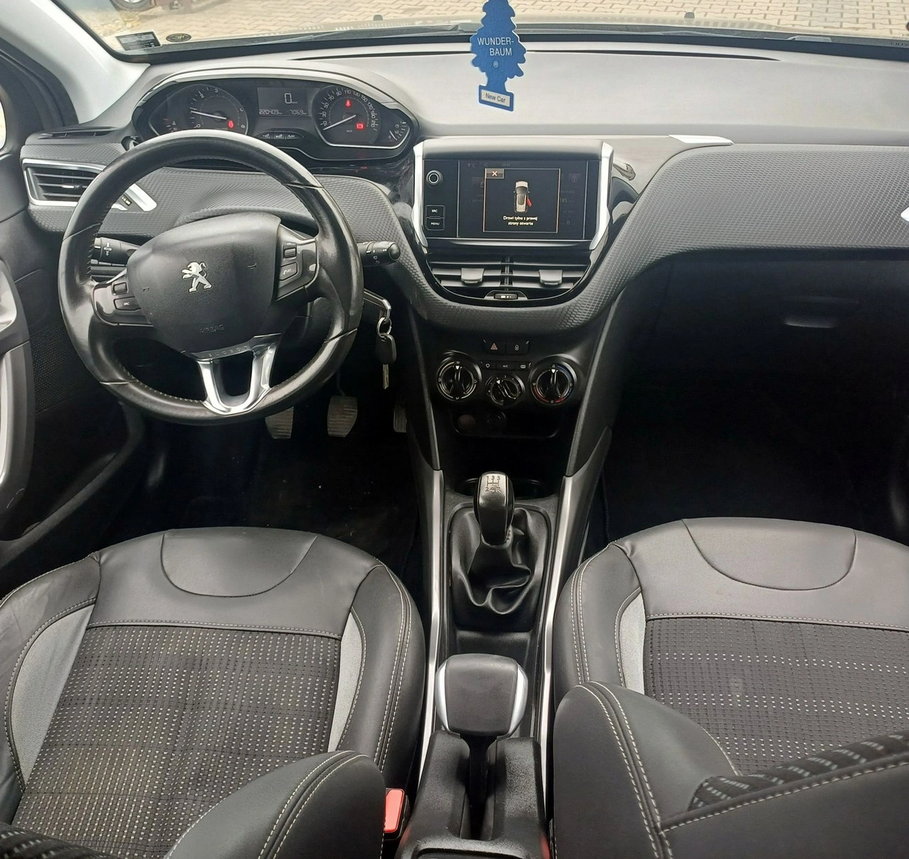 Peugeot 2008 - Zdjęcie 8