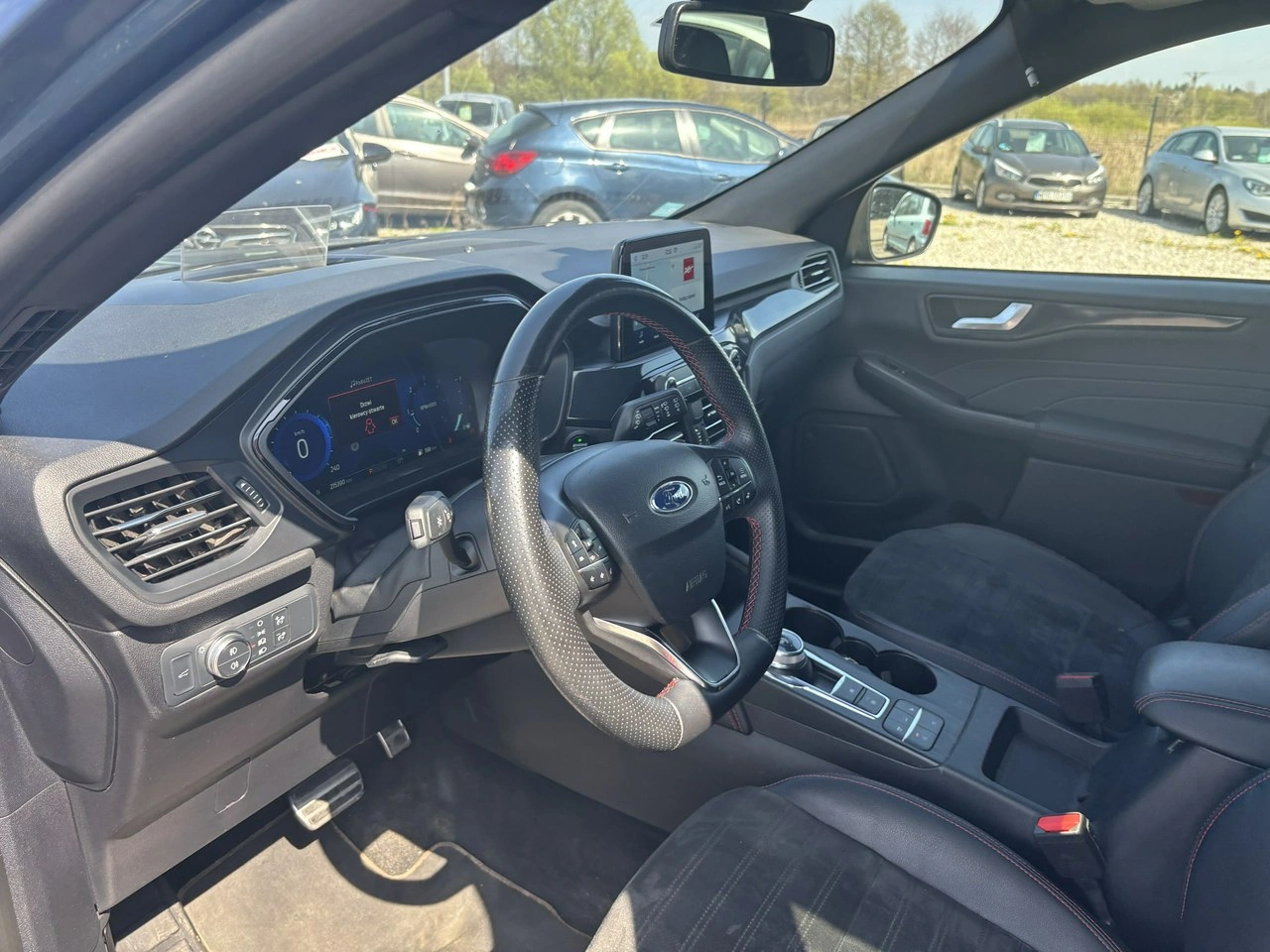 Ford Kuga - Zdjęcie 17