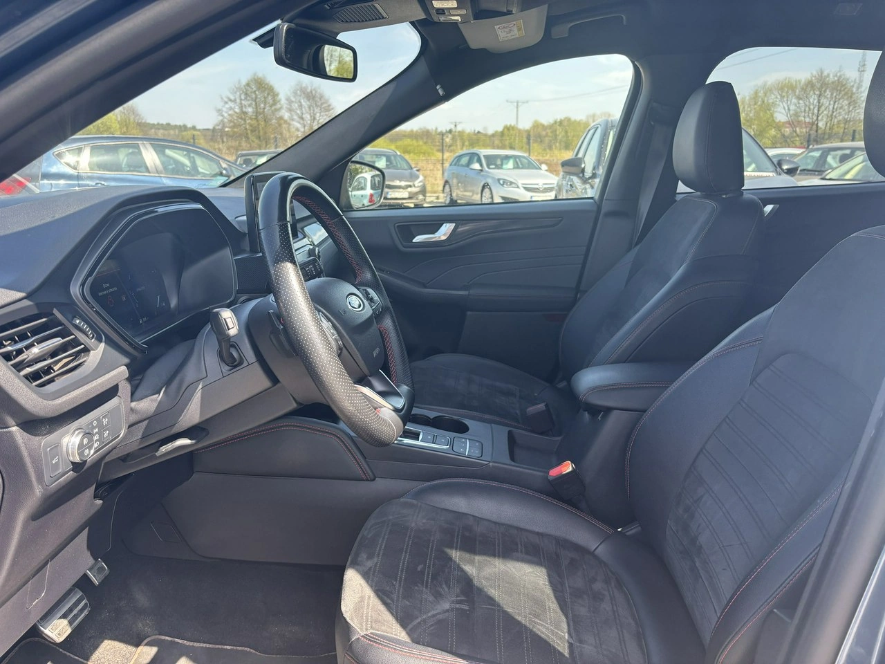 Ford Kuga - Zdjęcie 18