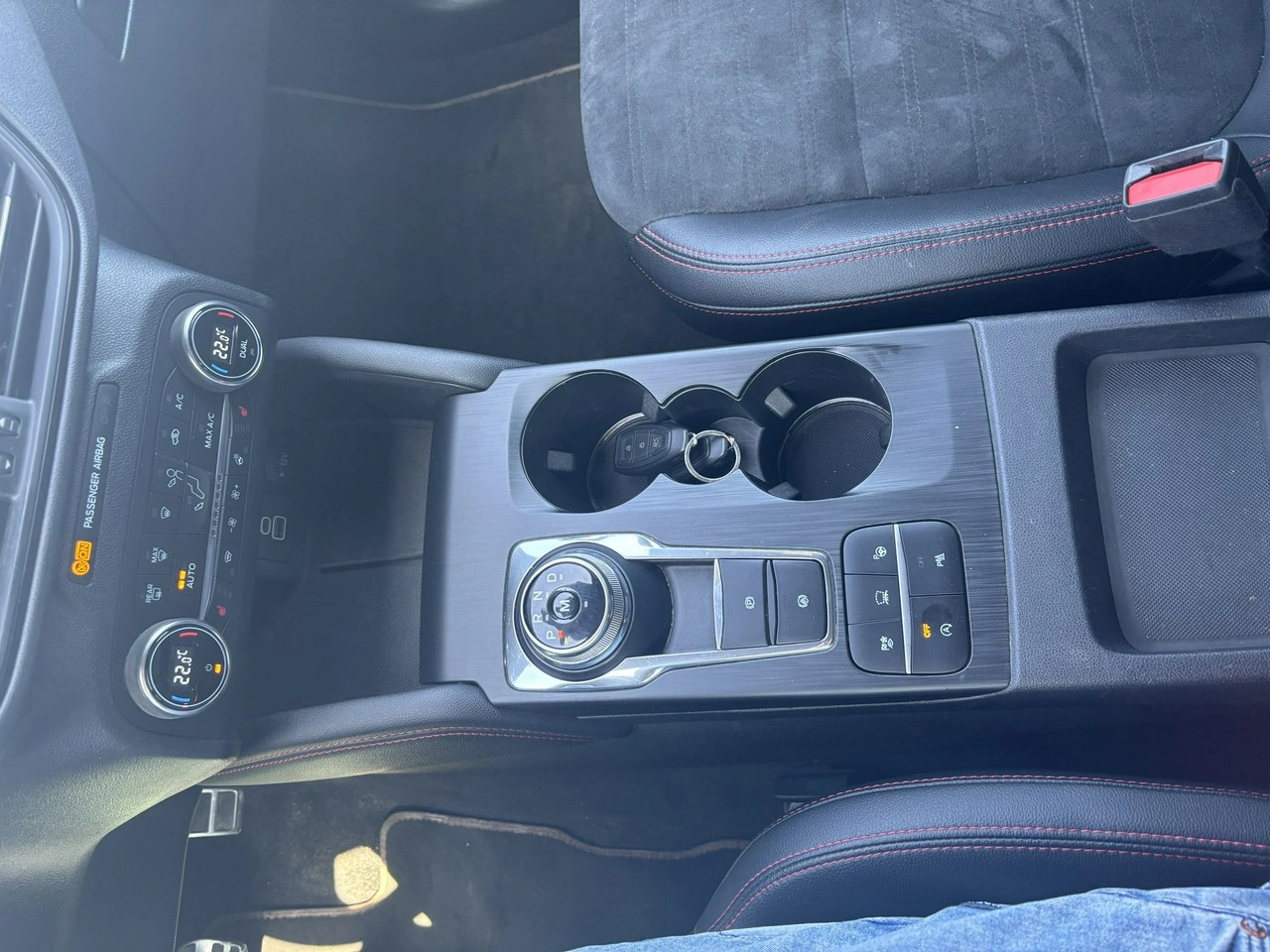 Ford Kuga - Zdjęcie 26