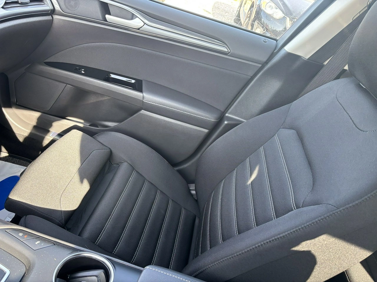 Ford Mondeo - Zdjęcie 31