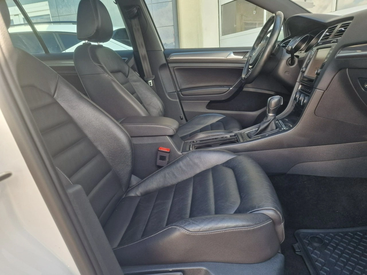 Volkswagen Golf Alltrack - Zdjęcie 24