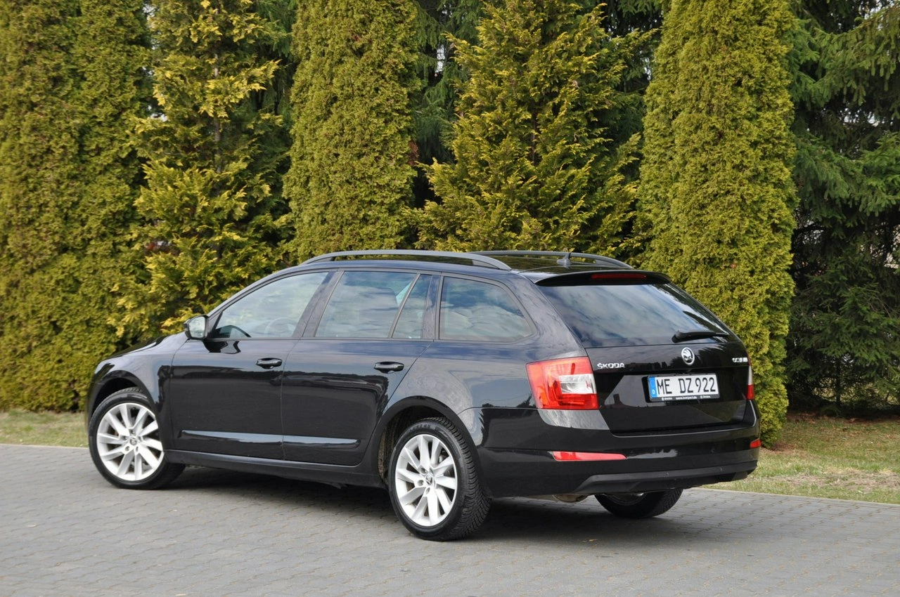 Skoda Octavia - Zdjęcie 12