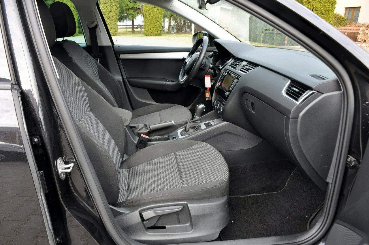 Skoda Octavia - Zdjęcie 16