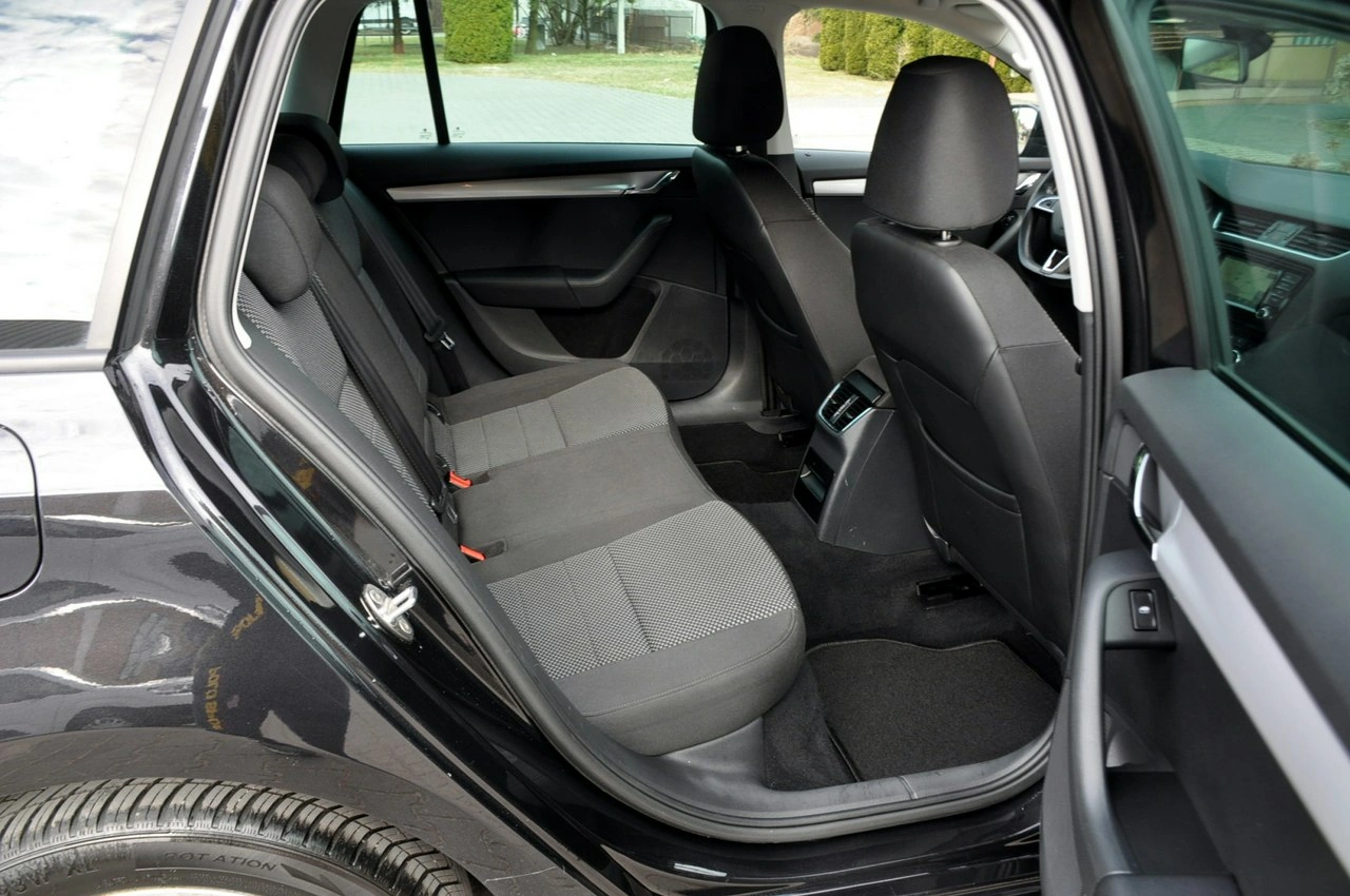 Skoda Octavia - Zdjęcie 18