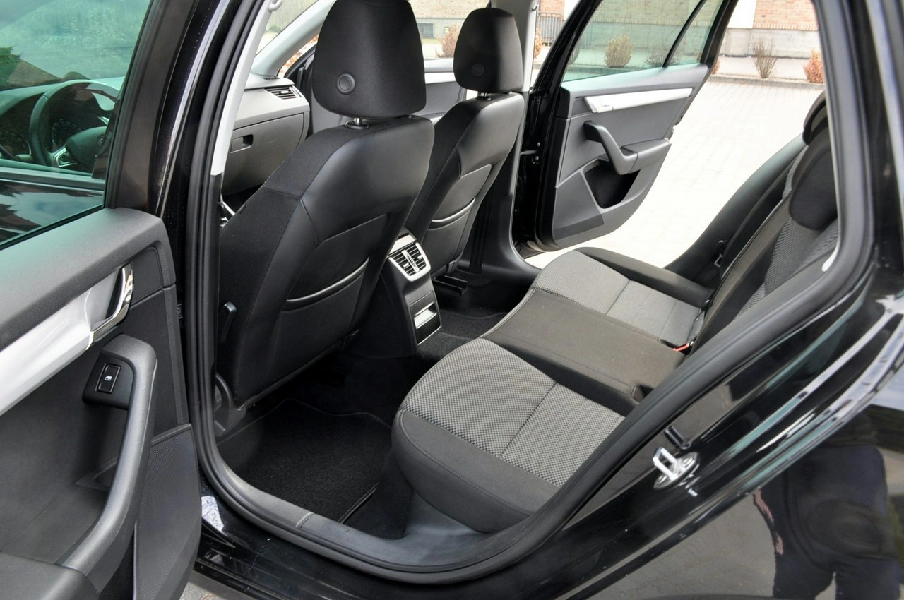 Skoda Octavia - Zdjęcie 19