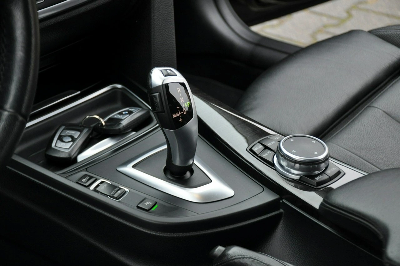 BMW 320 - Zdjęcie 33