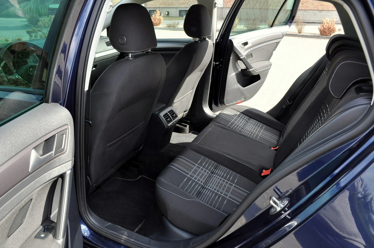 Volkswagen Golf - Zdjęcie 20