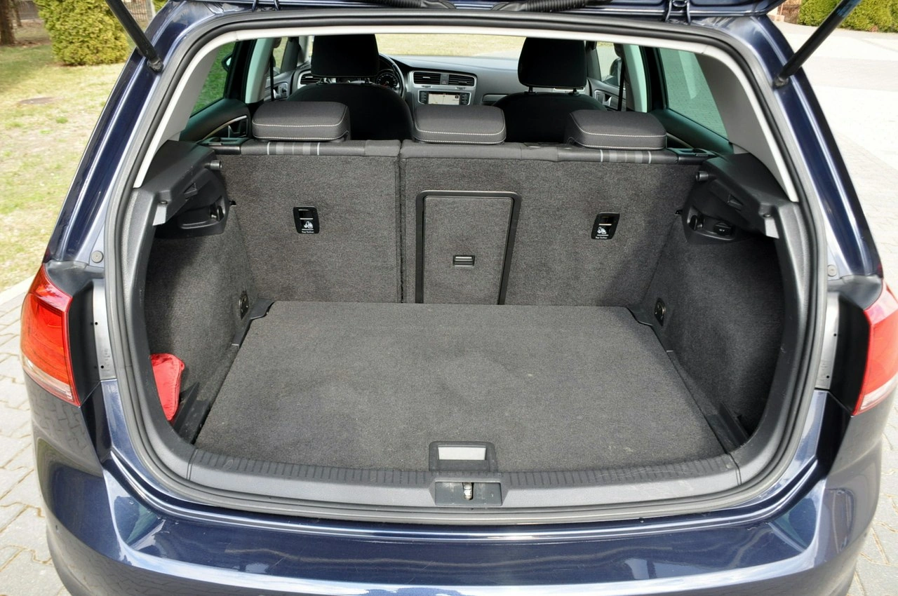 Volkswagen Golf - Zdjęcie 37