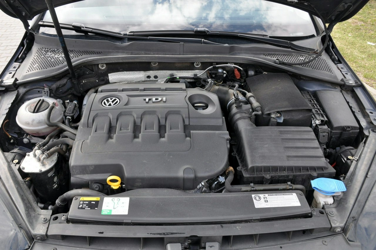 Volkswagen Golf - Zdjęcie 38