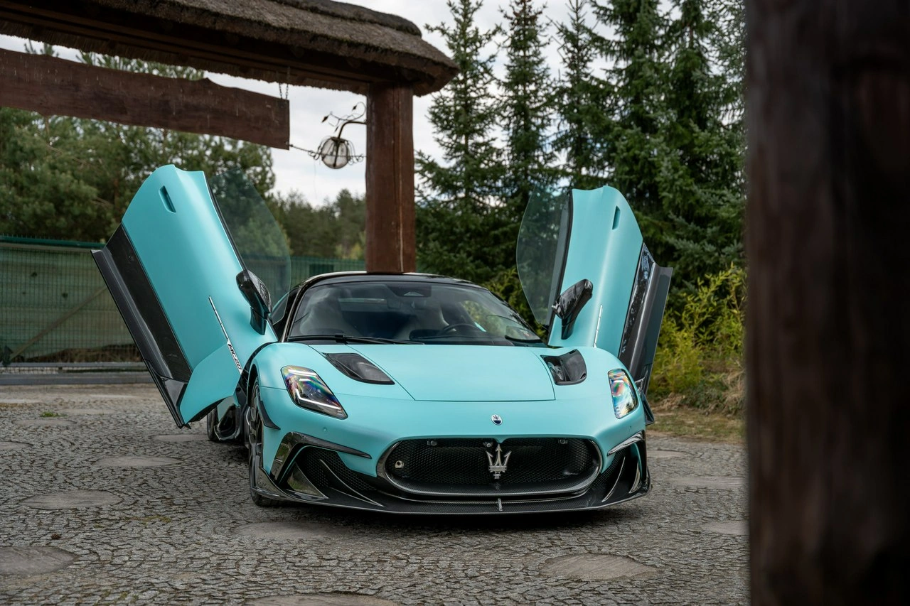 Maserati MC20 - Zdjęcie 37