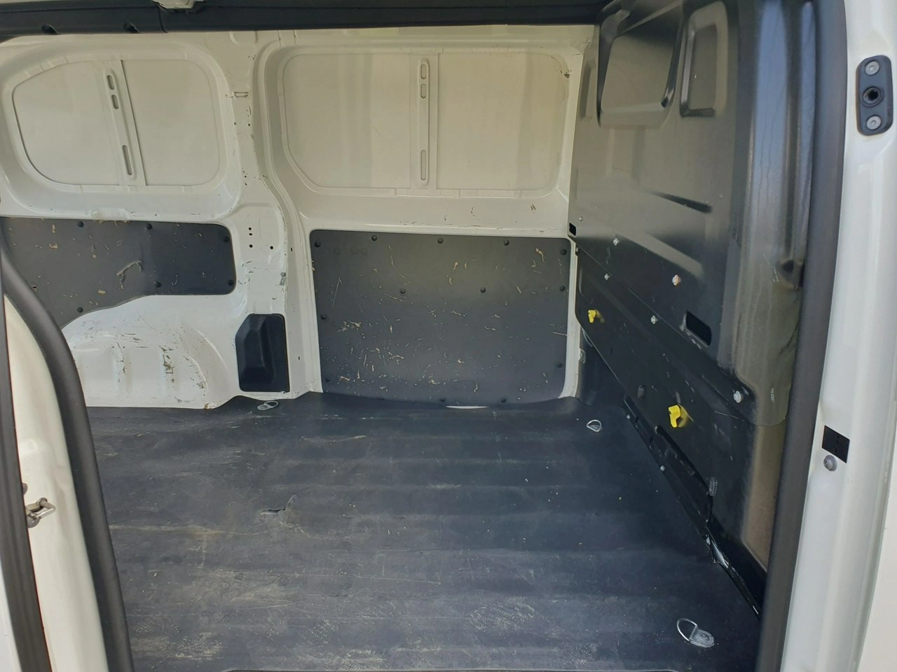 Opel Vivaro - Zdjęcie 17