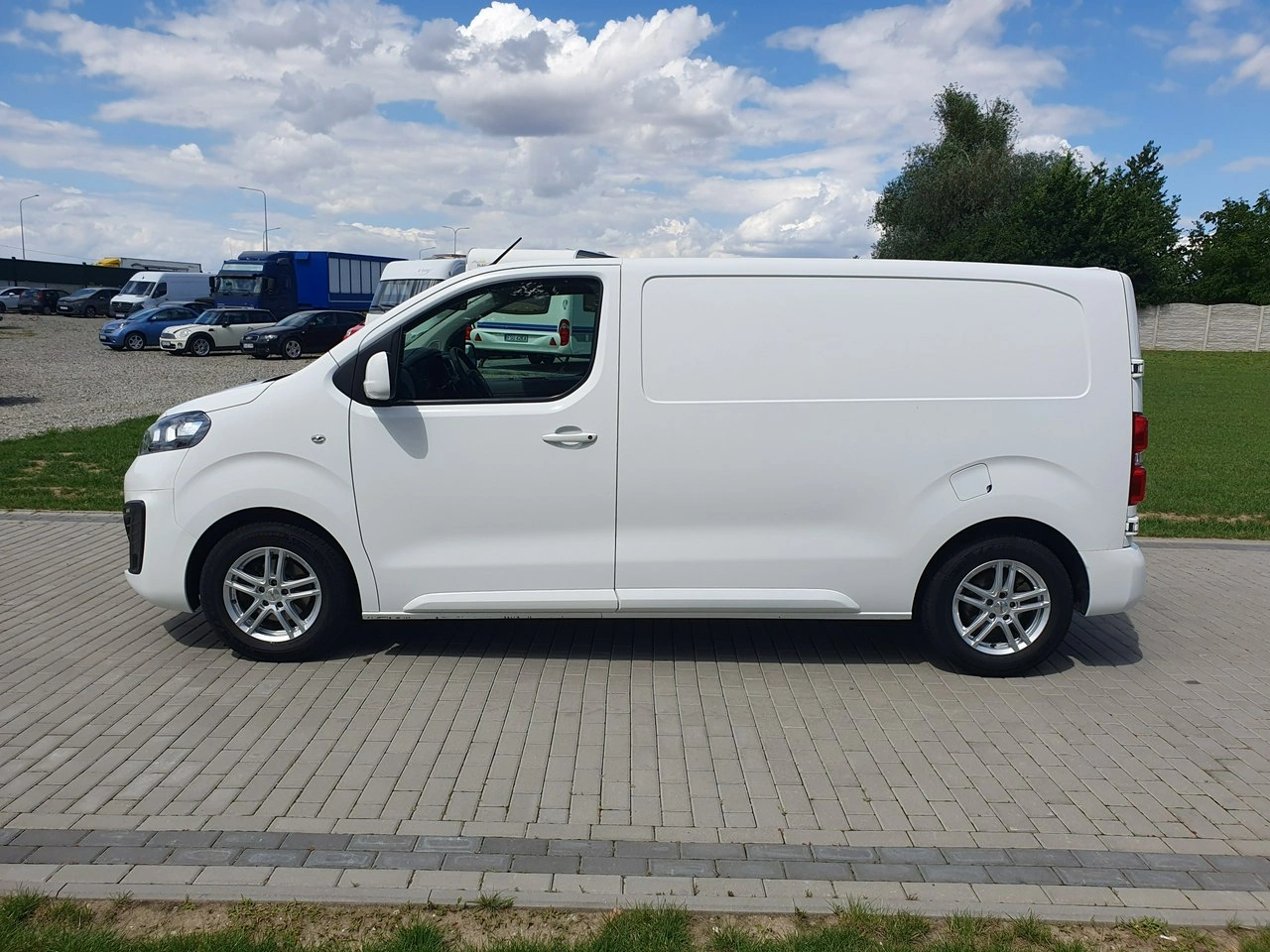 Opel Vivaro - Zdjęcie 2