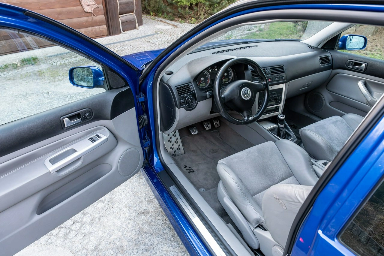 Volkswagen Golf - Zdjęcie 36